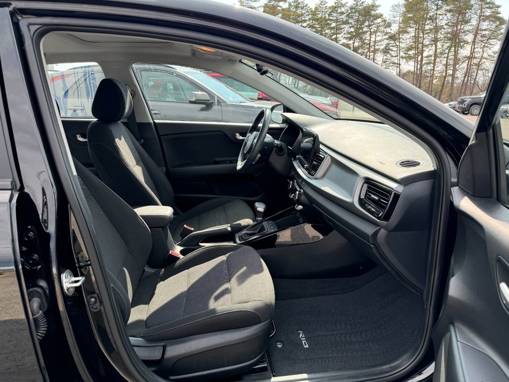 2023 Kia Rio 5-door EX Premium-6
