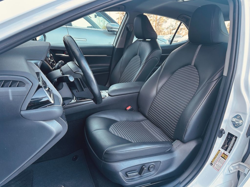 Toyota Camry SE 2024-7