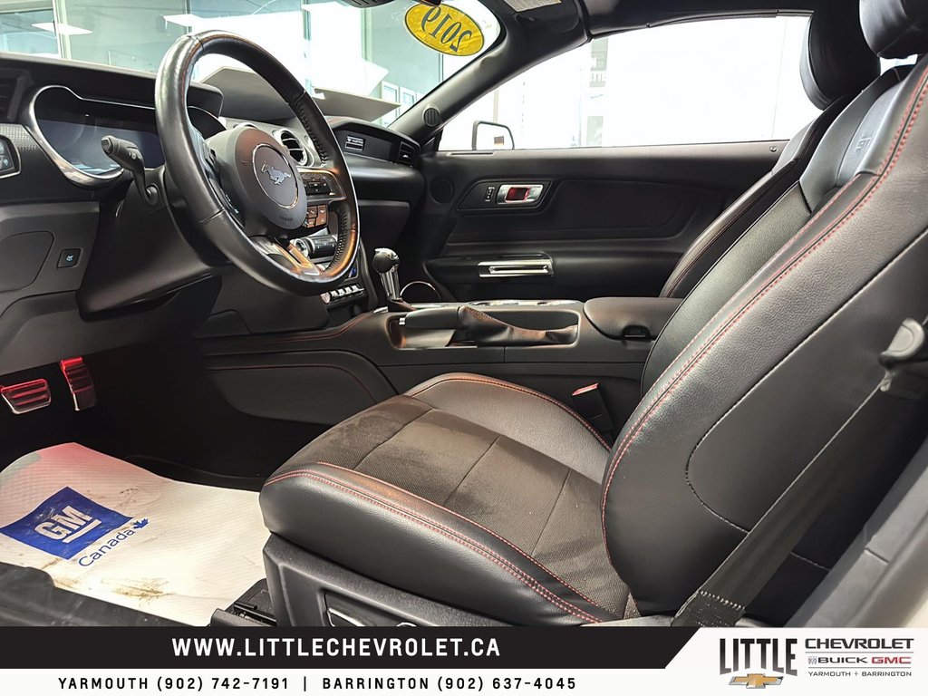 2019 Ford Mustang in Yarmouth, Nova Scotia - 11 - w1024h768px