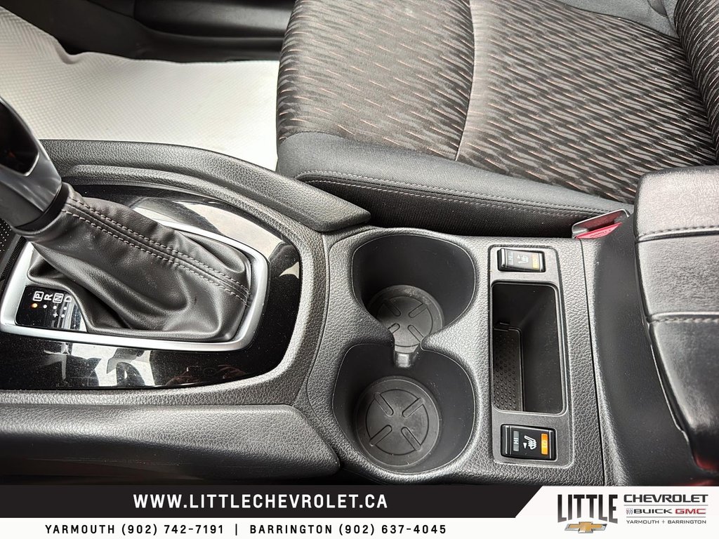 2019 Nissan Rogue in Yarmouth, Nova Scotia - 19 - w1024h768px