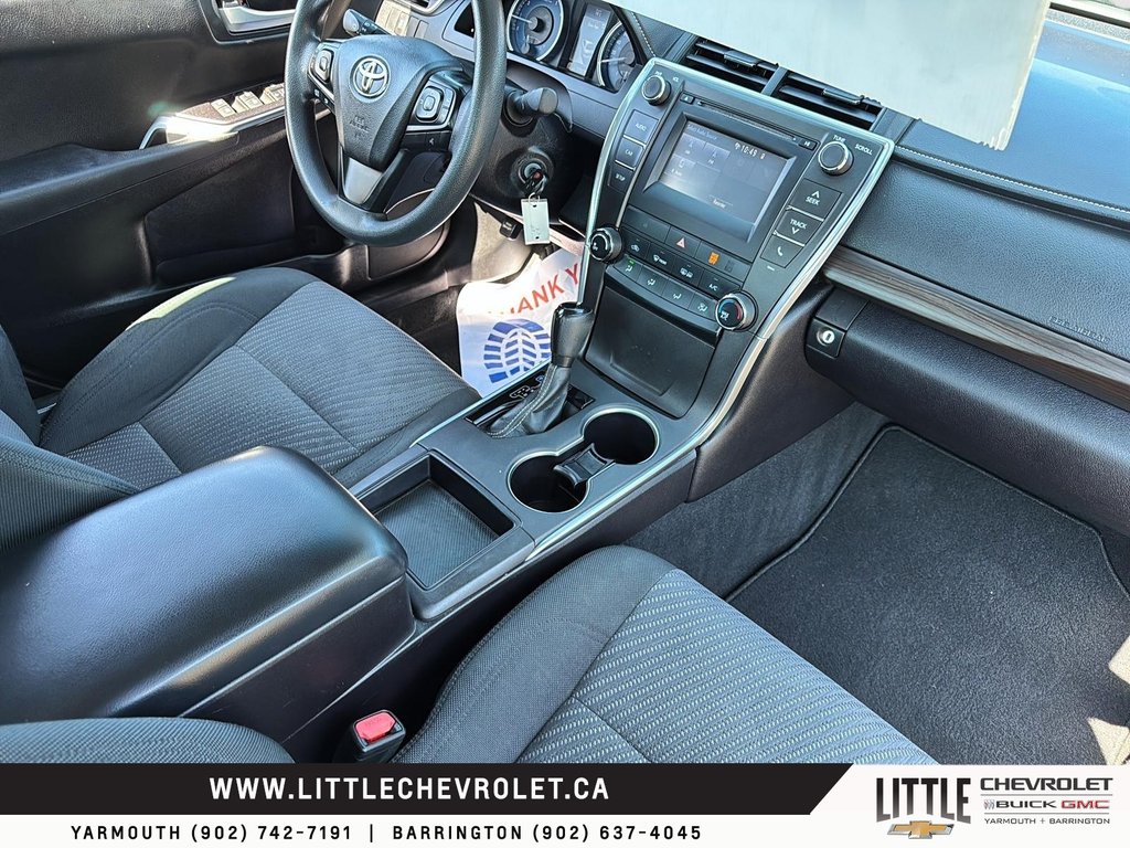 2017 Toyota Camry in Yarmouth, Nova Scotia - 12 - w1024h768px