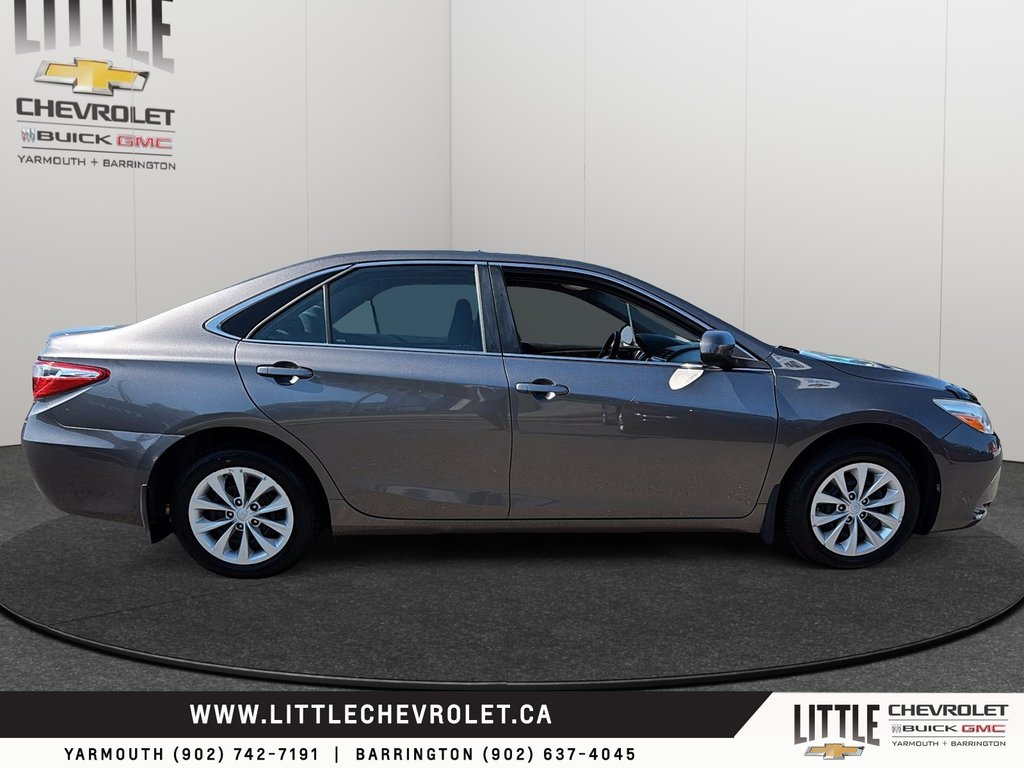 2017 Toyota Camry in Yarmouth, Nova Scotia - 6 - w1024h768px