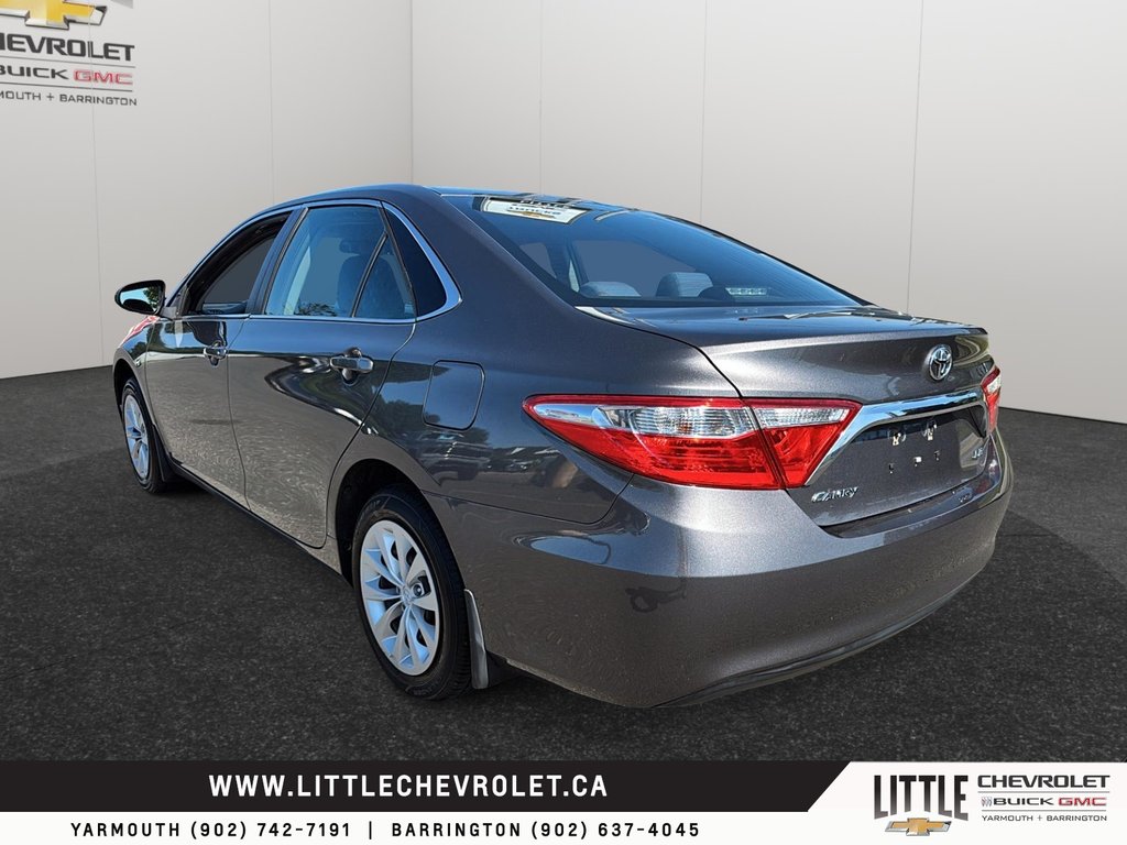 2017 Toyota Camry in Yarmouth, Nova Scotia - 4 - w1024h768px