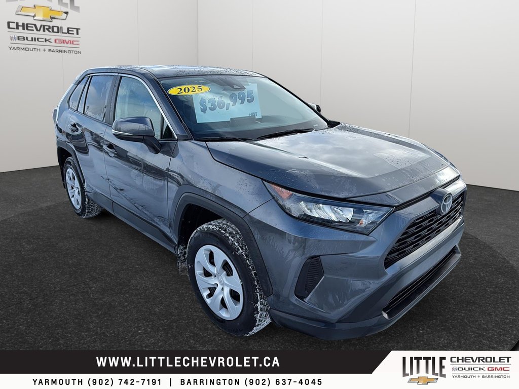 Toyota RAV4  2025 à Yarmouth, Nouvelle-Écosse - 2 - w1024h768px