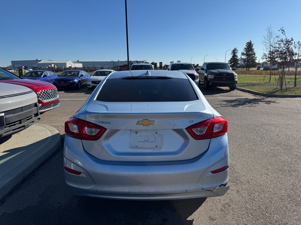 2017  Cruze LT in Lloydminster, Saskatchewan - 6 - w1024h768px