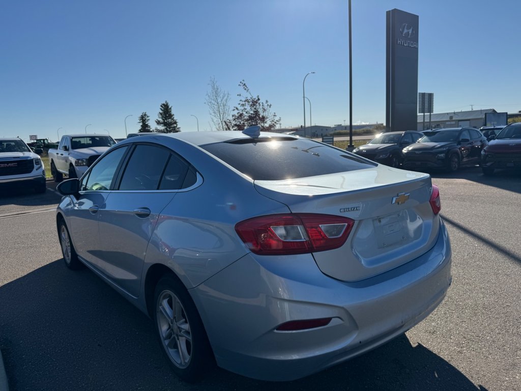 2017  Cruze LT in Lloydminster, Saskatchewan - 5 - w1024h768px