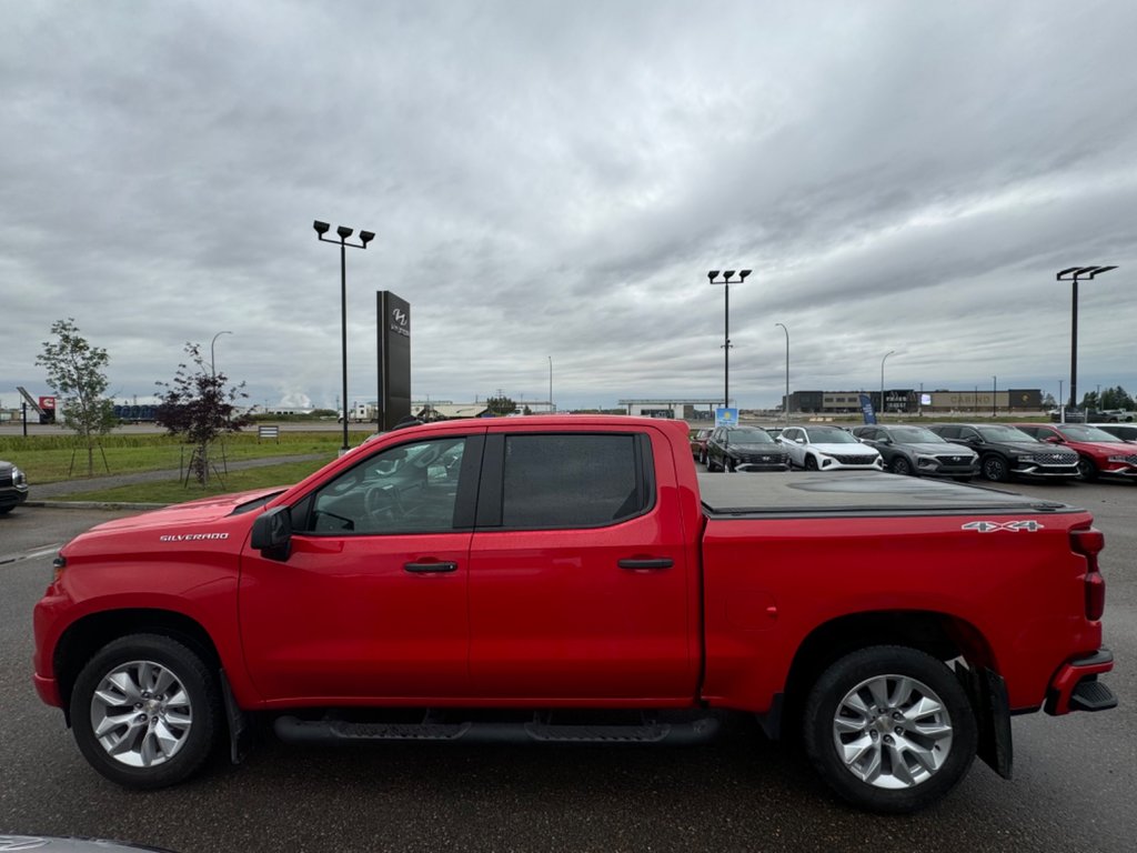 2022  Silverado 1500 Custom in Lloydminster, Saskatchewan - 4 - w1024h768px