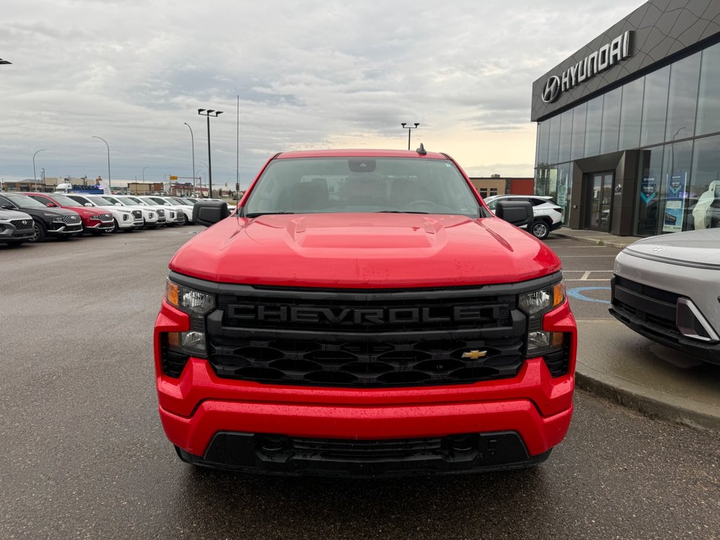 2022  Silverado 1500 Custom in Lloydminster, Saskatchewan - 2 - w1024h768px