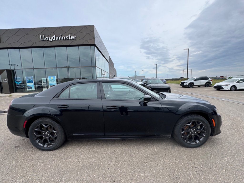 2022  300 Touring L in Lloydminster, Saskatchewan - 8 - w1024h768px