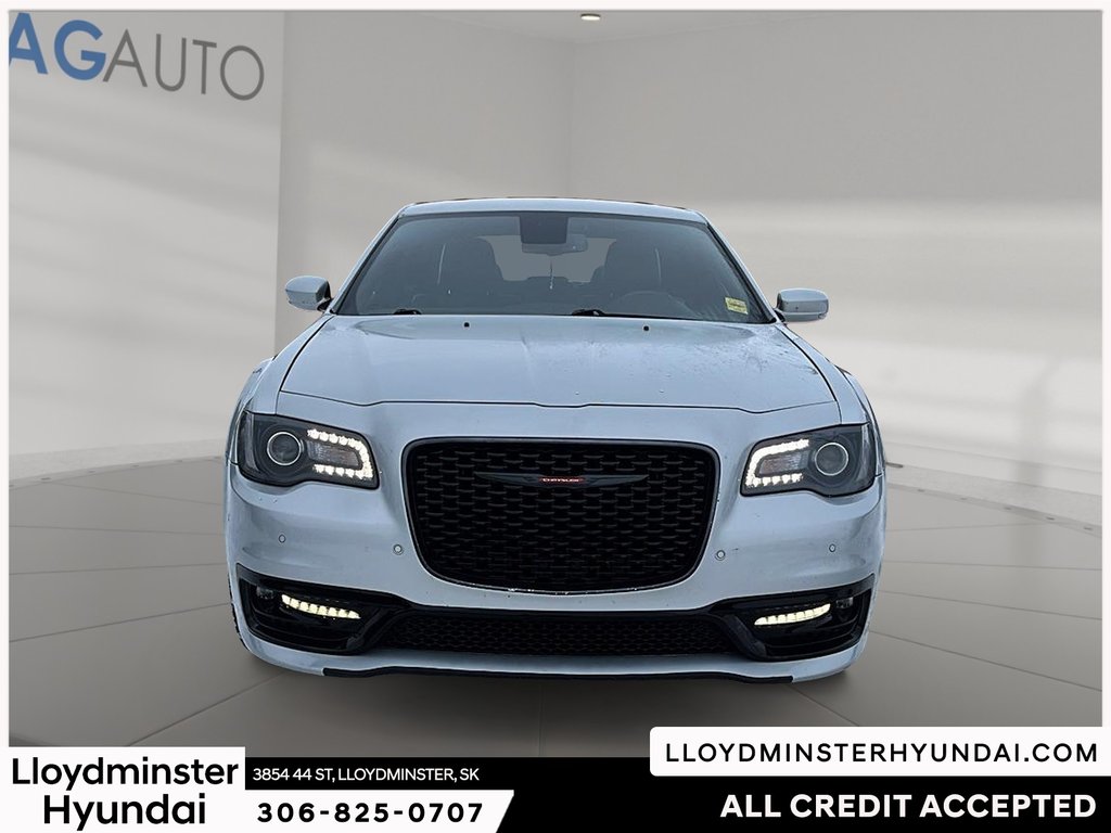 2022 Chrysler 300 S in Lloydminster, Saskatchewan - 2 - w1024h768px