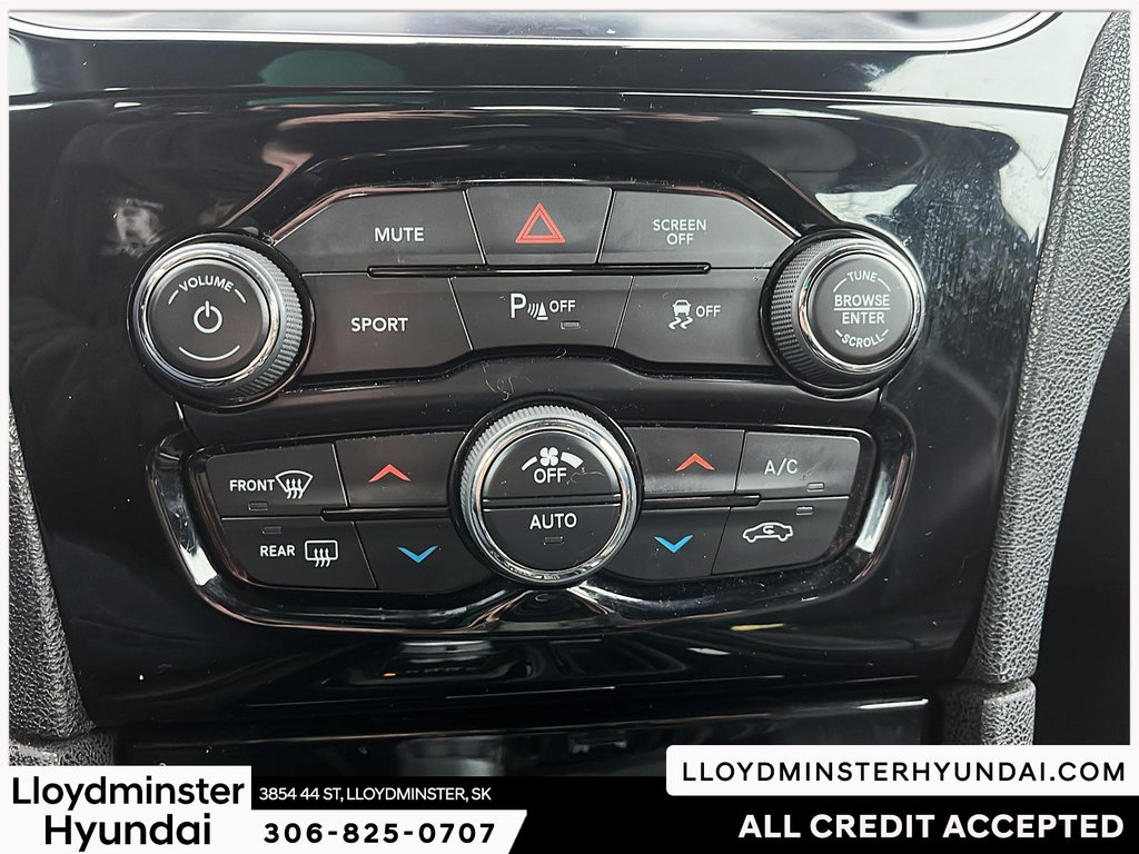 2022 Chrysler 300 S in Lloydminster, Saskatchewan - 19 - w1024h768px
