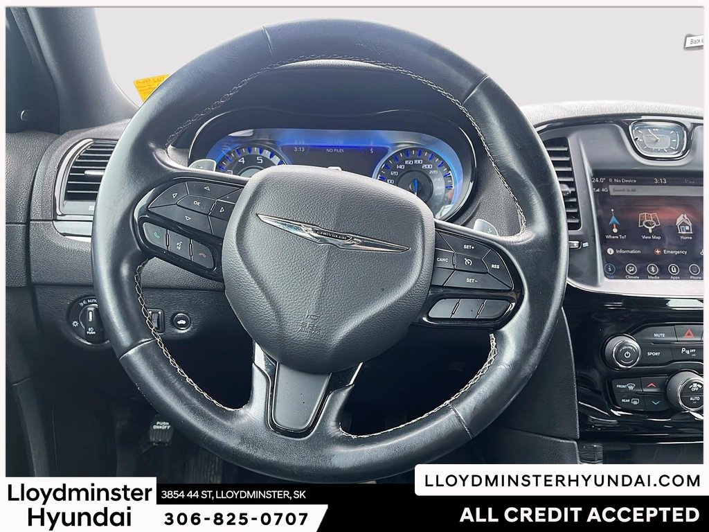 2022 Chrysler 300 S in Lloydminster, Saskatchewan - 14 - w1024h768px