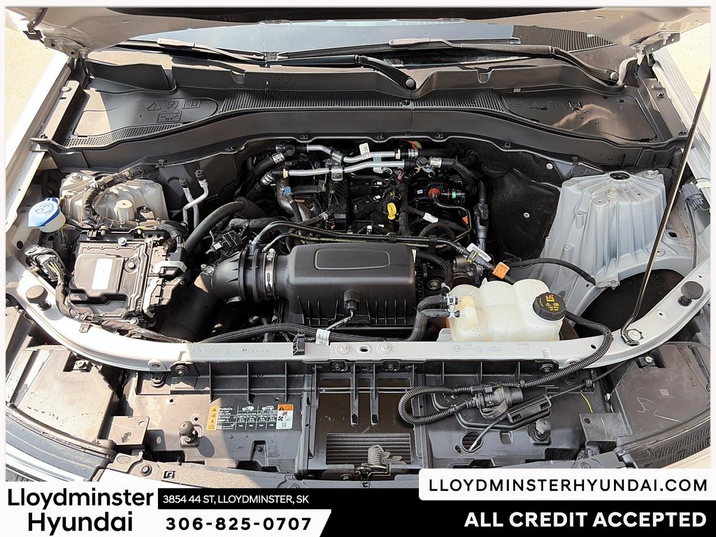 2023 Ford Explorer XLT in Lloydminster, Saskatchewan - 12 - w1024h768px