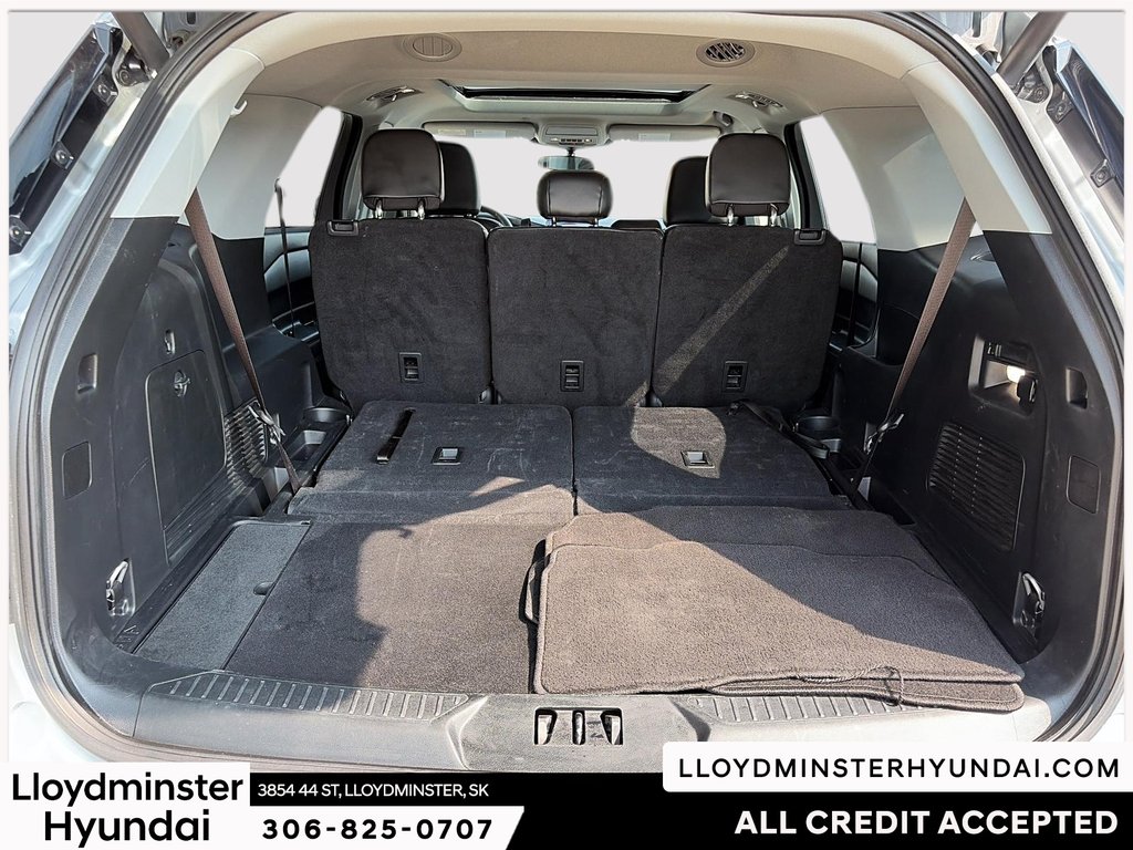 2023 Ford Explorer XLT in Lloydminster, Saskatchewan - 10 - w1024h768px