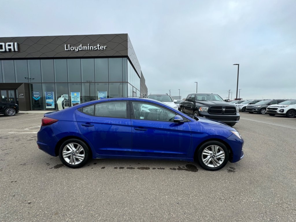 2020  Elantra Preferred w/Sun & Safety Package in Lloydminster, Saskatchewan - 8 - w1024h768px