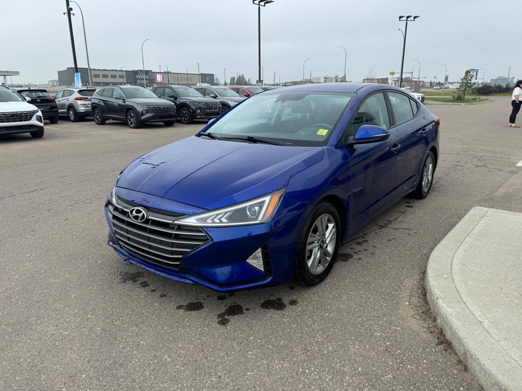 2020  Elantra Preferred w/Sun & Safety Package in Lloydminster, Saskatchewan - 3 - w1024h768px