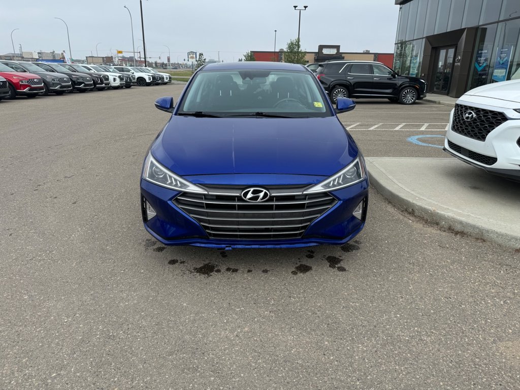 2020  Elantra Preferred w/Sun & Safety Package in Lloydminster, Saskatchewan - 2 - w1024h768px