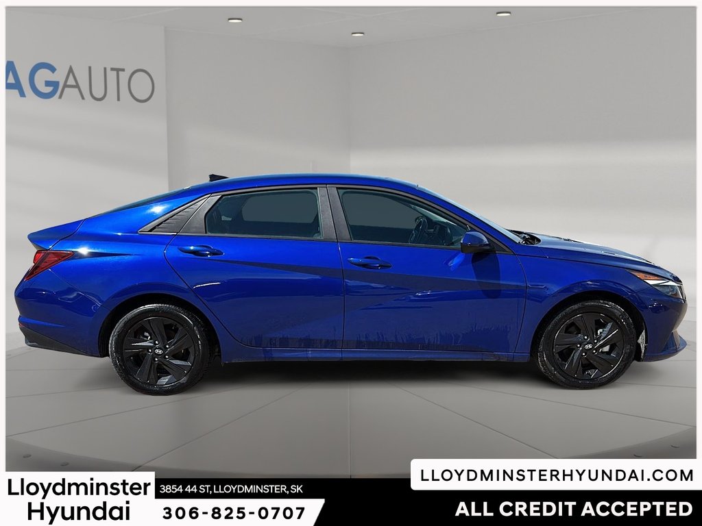 2023 Hyundai Elantra Preferred in Lloydminster, Saskatchewan - 4 - w1024h768px