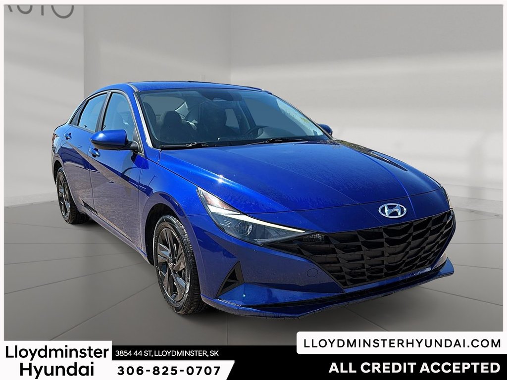 2023 Hyundai Elantra Preferred in Lloydminster, Saskatchewan - 3 - w1024h768px