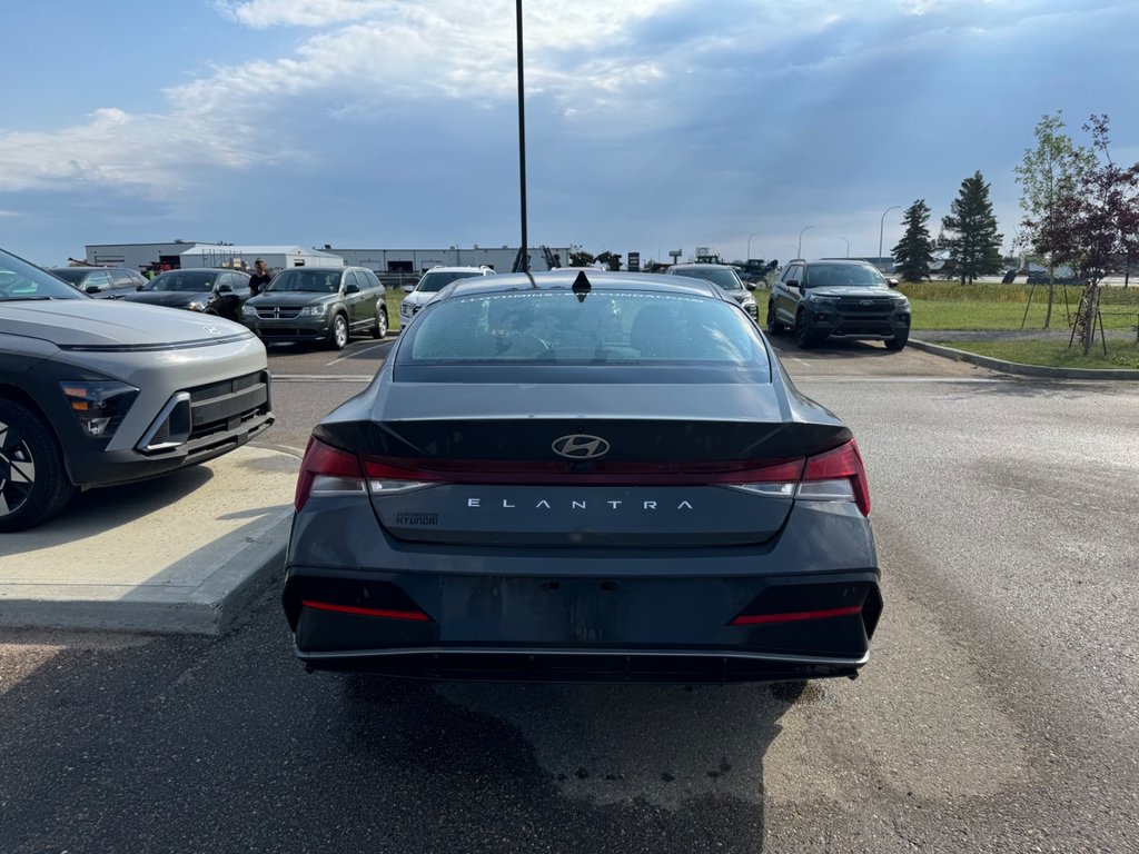 2024  Elantra Preferred in Lloydminster, Saskatchewan - 6 - w1024h768px