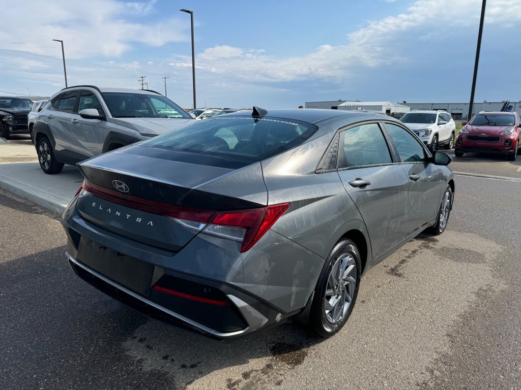 2024  Elantra Preferred in Lloydminster, Saskatchewan - 7 - w1024h768px