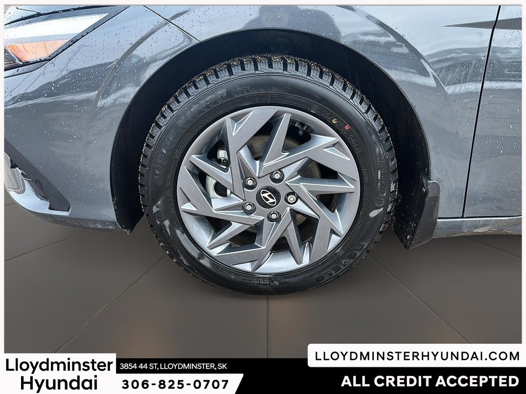 2024 Hyundai Elantra Preferred in Lloydminster, Saskatchewan - 10 - w1024h768px