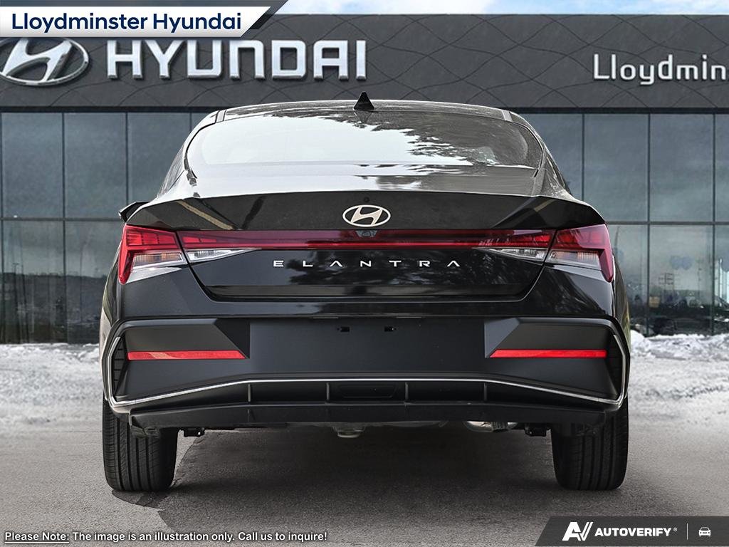 2025 Hyundai Elantra Luxury-4