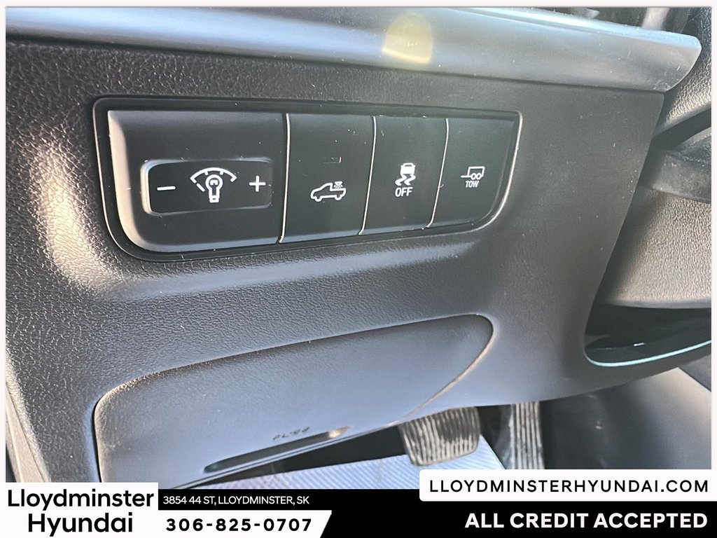 2025 Hyundai Santa Cruz Preferred in Lloydminster, Saskatchewan - 18 - w1024h768px