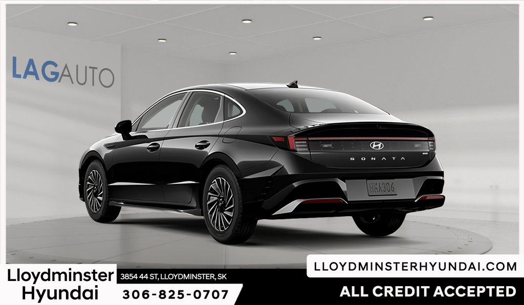 2026 Hyundai Sonata Hybrid Preferred-Trend in Lloydminster, Saskatchewan - 3 - w1024h768px
