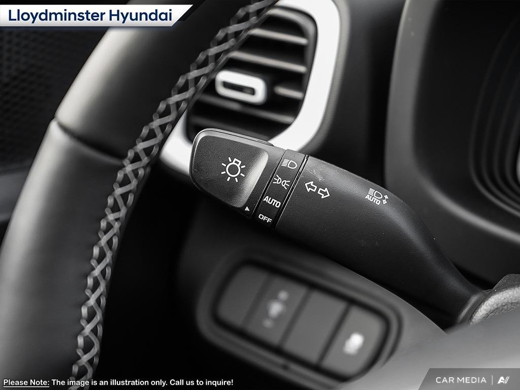 2025 Hyundai Venue Ultimate in Lloydminster, Saskatchewan - 24 - w1024h768px