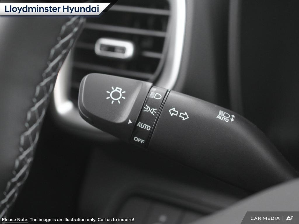 2025 Hyundai Venue Preferred in Lloydminster, Saskatchewan - 22 - w1024h768px