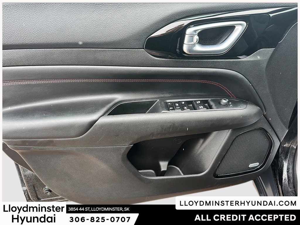 2024 Jeep Compass Trailhawk in Lloydminster, Saskatchewan - 14 - w1024h768px