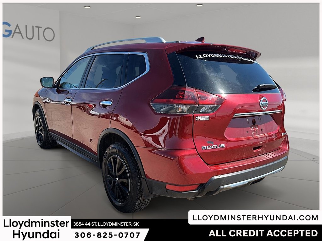 2020 Nissan Rogue SV in Lloydminster, Saskatchewan - 7 - w1024h768px