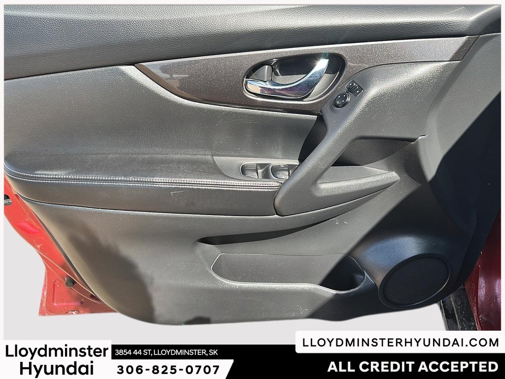 2020 Nissan Rogue SV in Lloydminster, Saskatchewan - 13 - w1024h768px
