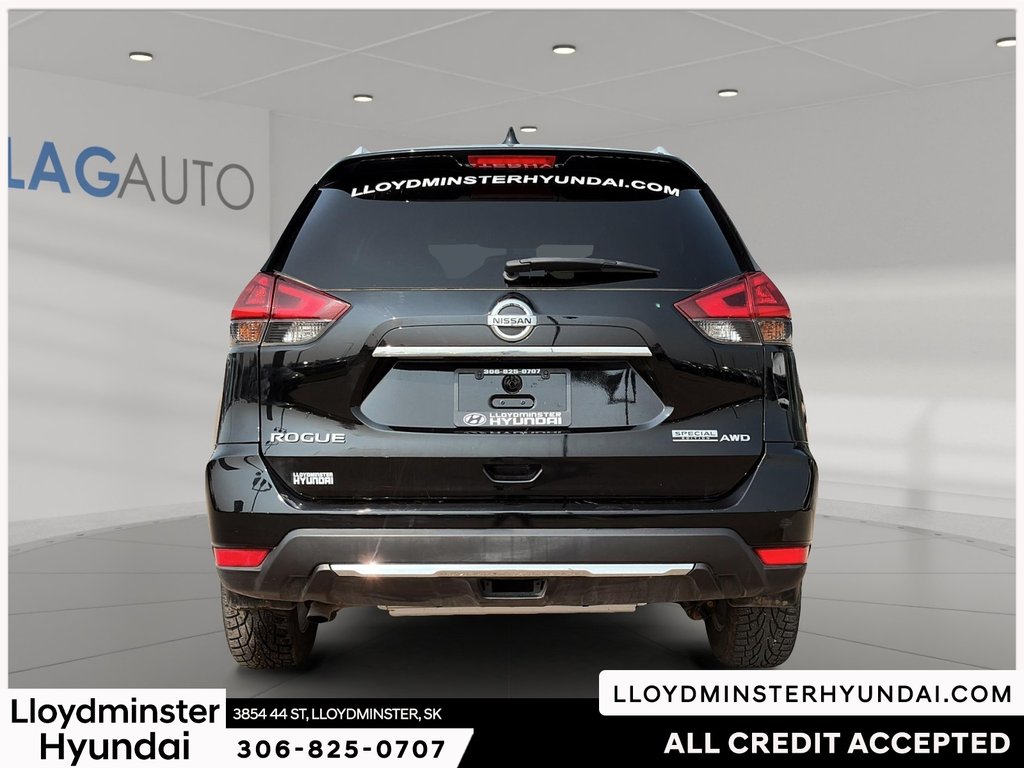2020 Nissan Rogue SV in Lloydminster, Saskatchewan - 6 - w1024h768px