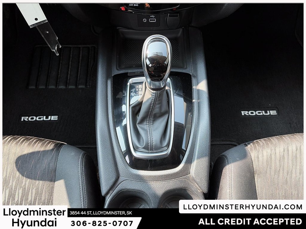 2020 Nissan Rogue SV in Lloydminster, Saskatchewan - 18 - w1024h768px