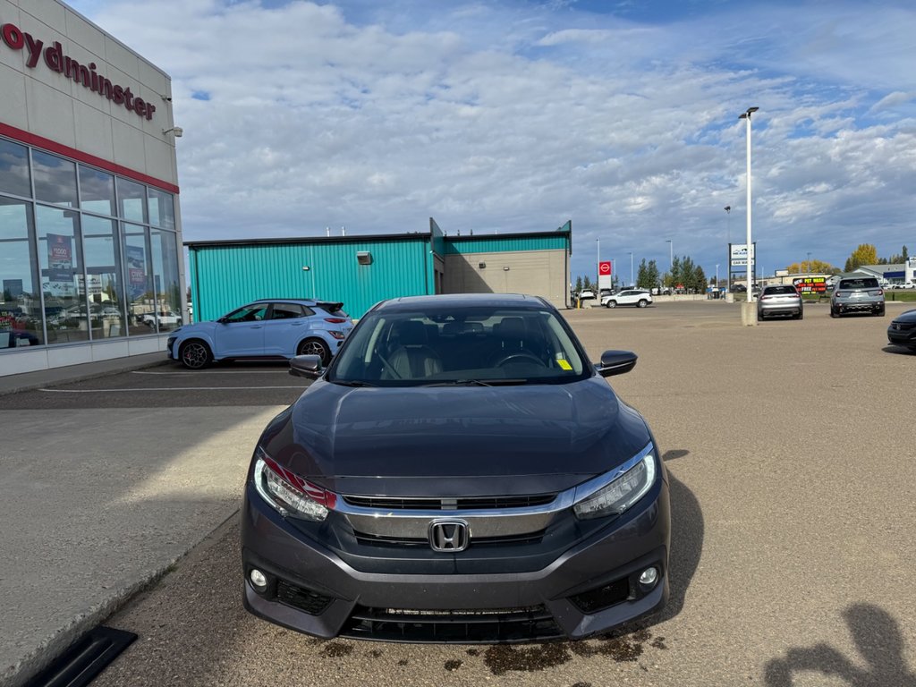 2016  Civic Sedan Touring in Lloydminster, Saskatchewan - 8 - w1024h768px