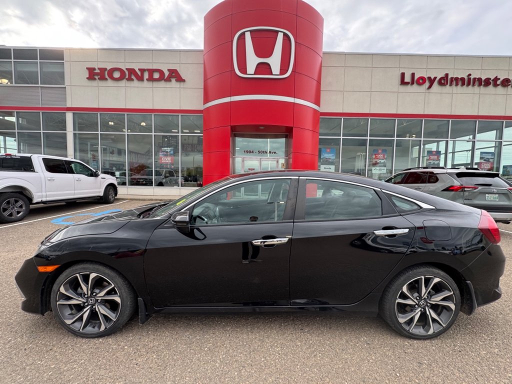 2020  Civic Sedan Touring in Lloydminster, Saskatchewan - 2 - w1024h768px