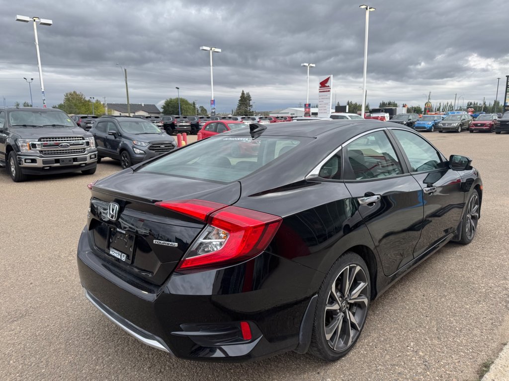 2020  Civic Sedan Touring in Lloydminster, Saskatchewan - 5 - w1024h768px