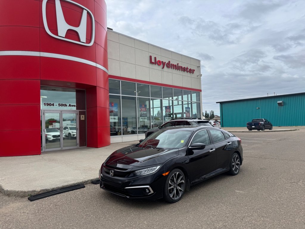 2020  Civic Sedan Touring in Lloydminster, Saskatchewan - 1 - w1024h768px