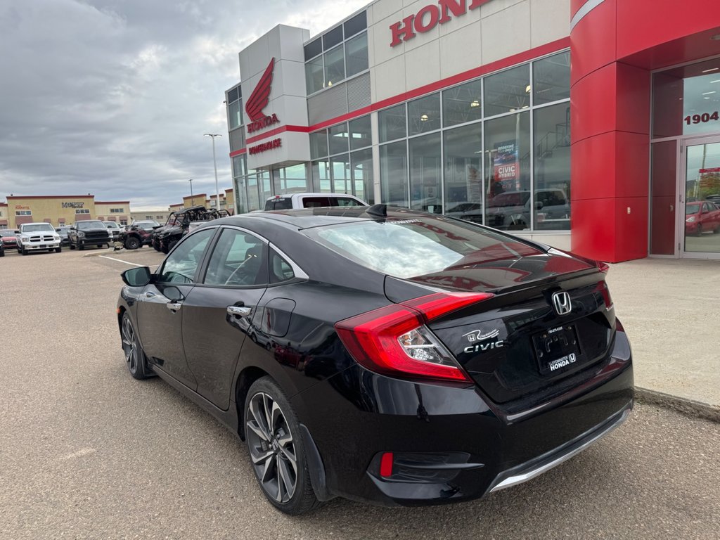 2020  Civic Sedan Touring in Lloydminster, Saskatchewan - 3 - w1024h768px