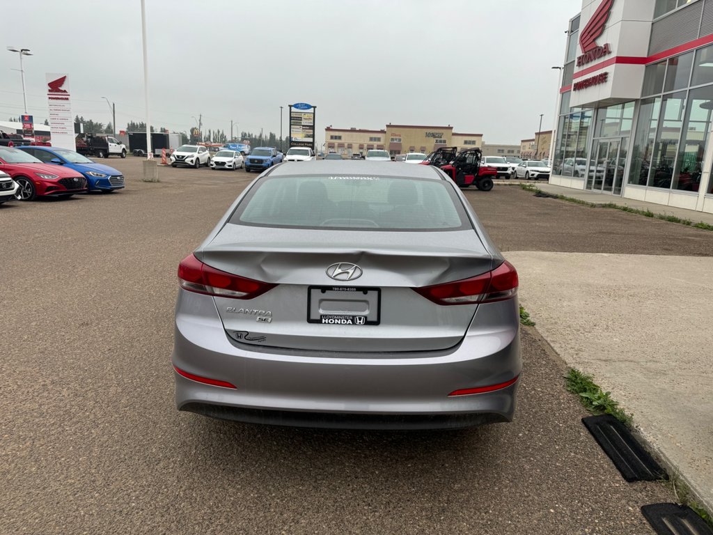 2017  Elantra LE in Lloydminster, Saskatchewan - 4 - w1024h768px