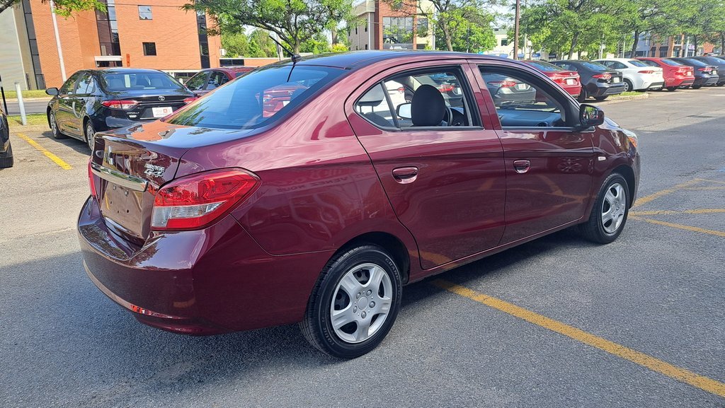 Autos Mitsubishi Mirage G4 ES 2017-3