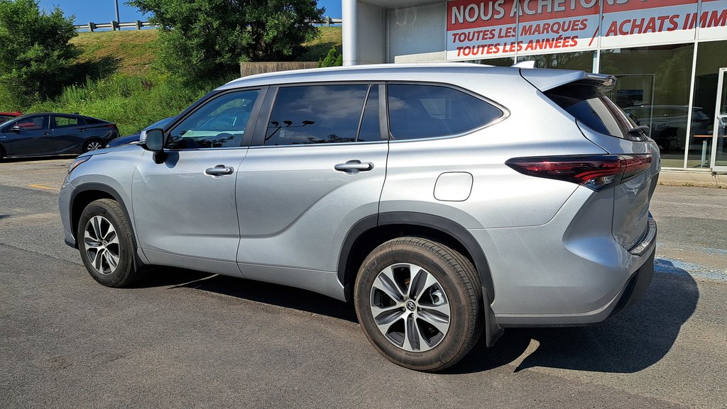 2024 Camions Toyota Highlander XLE-4