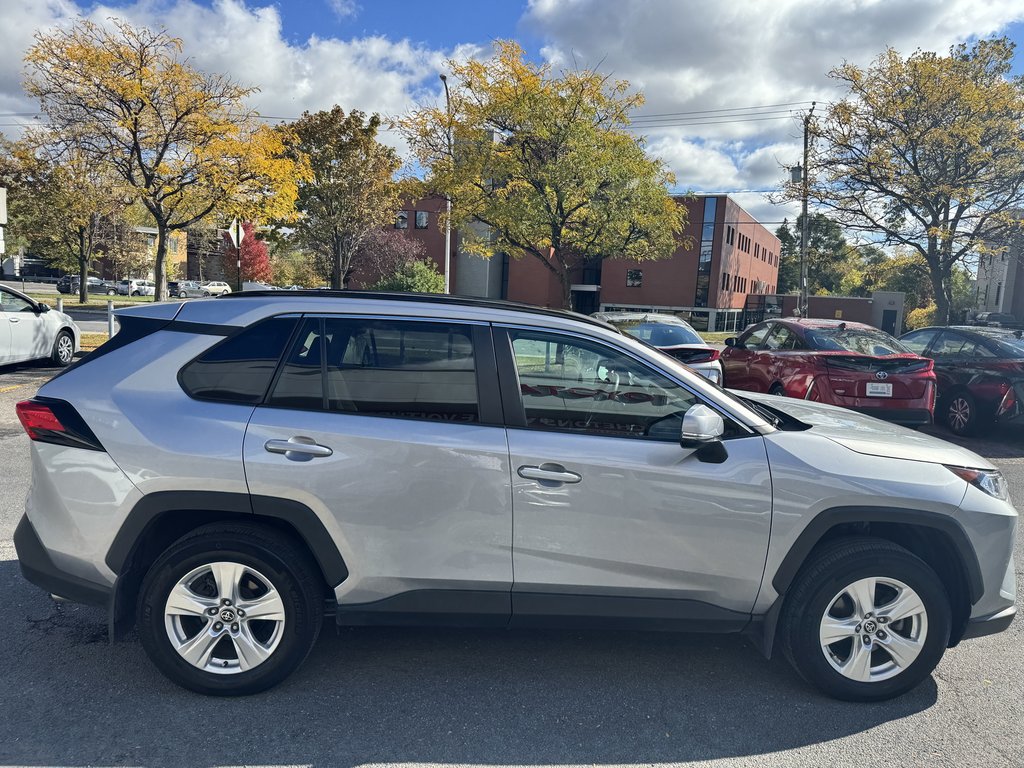 Toyota RAV4 XLE 2021-5