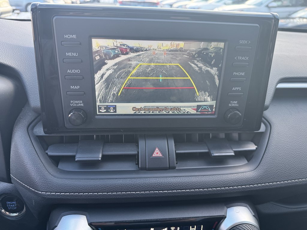 Toyota RAV4 XLE 2021-7