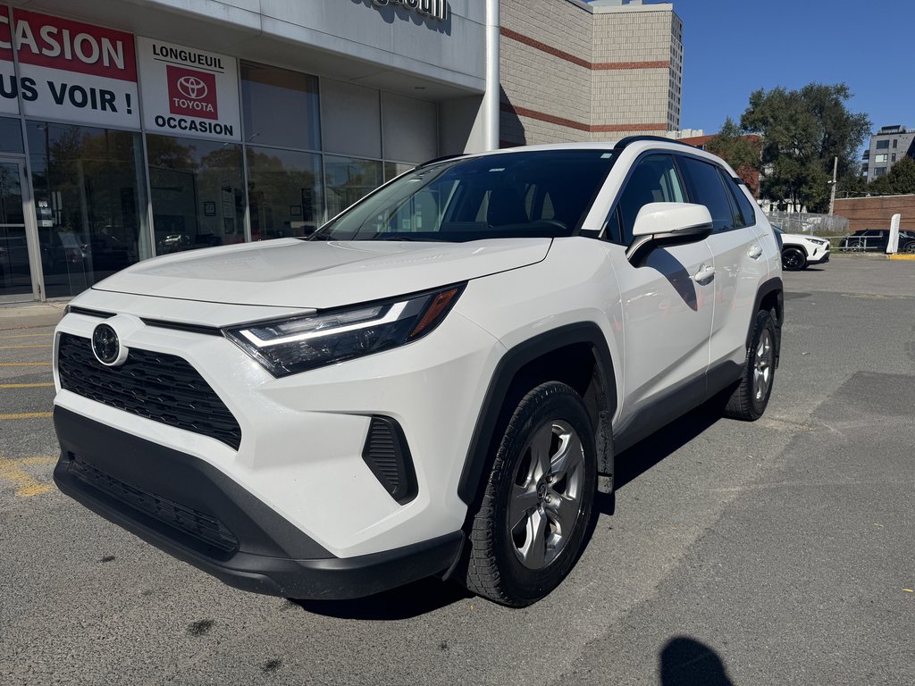 Toyota RAV4 XLE 2022-0