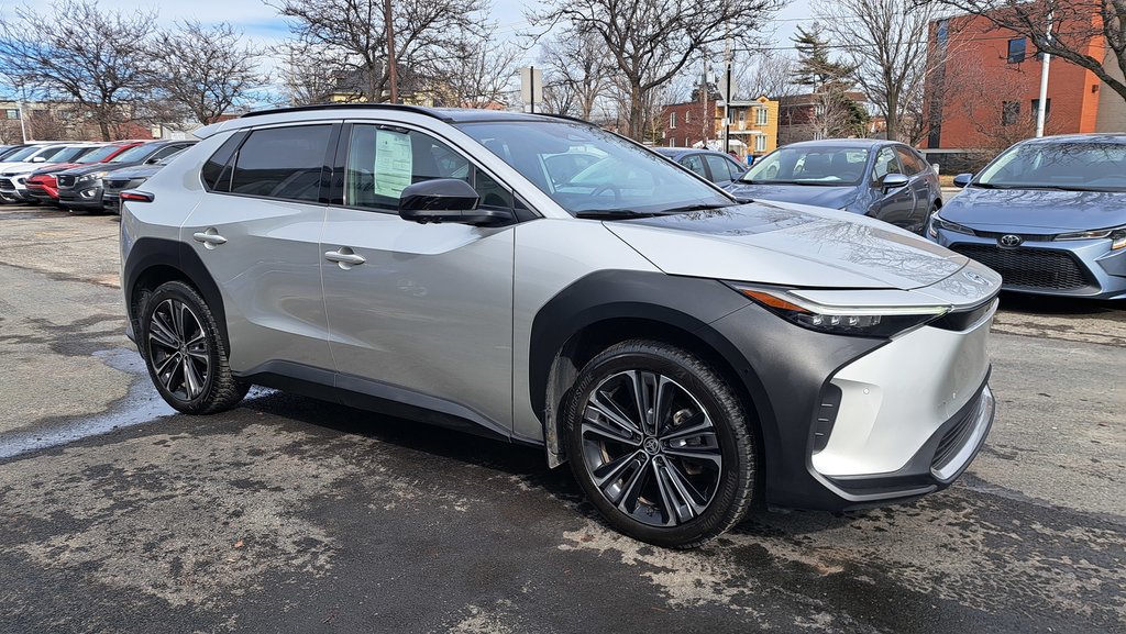 Toyota bZ4X XLE 2023-1