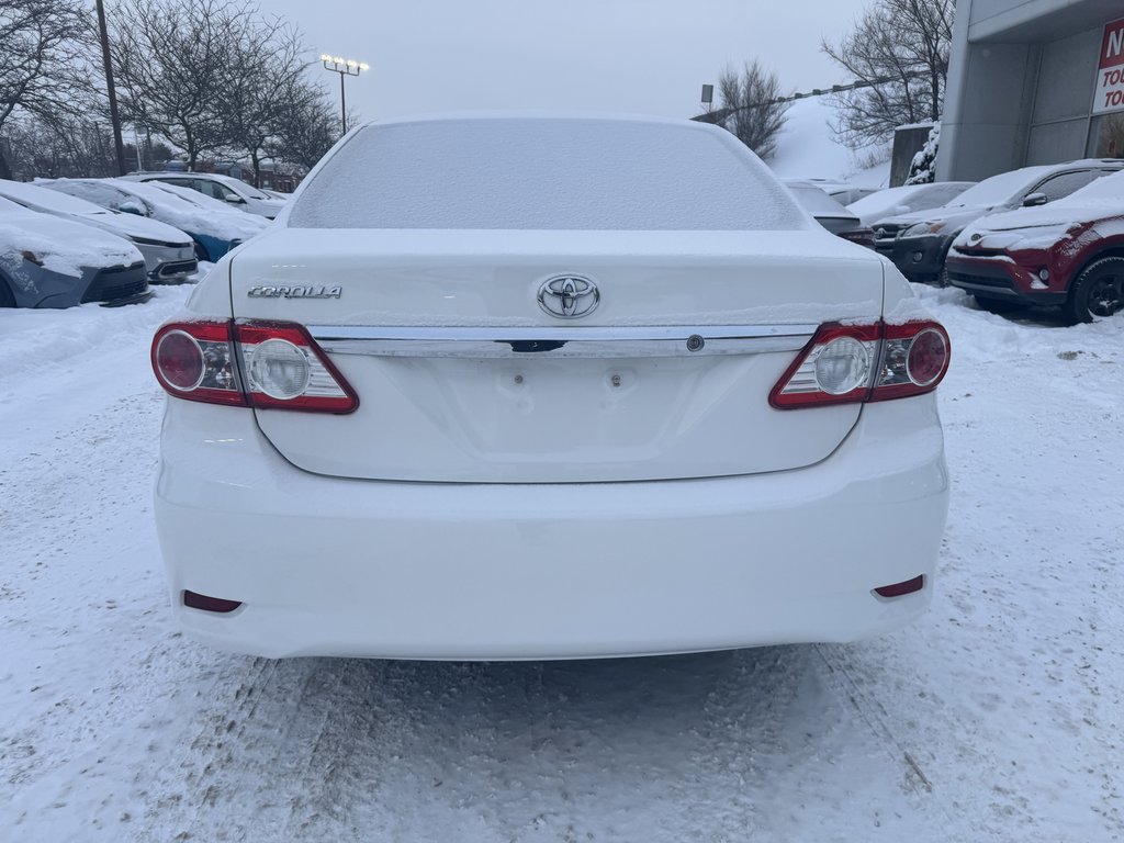 Toyota Corolla CE 2013-6