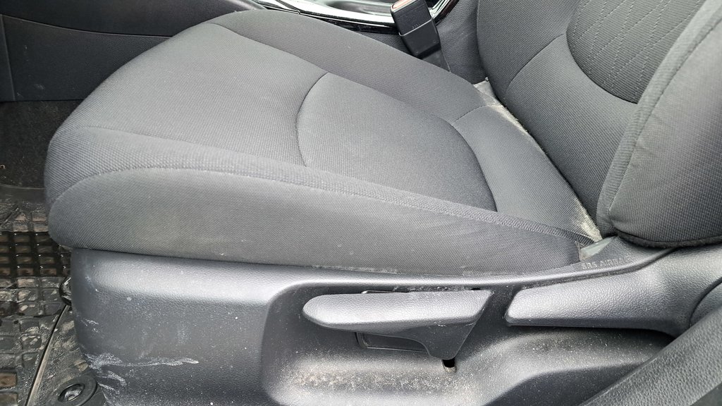 2022 Toyota Corolla LE-6